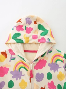 Veste à capuche beige pour fille avec motifs arc-en-ciel et cœurs en tricot de coton
