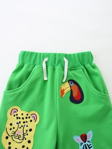 Green cotton kids casual shorts with animal embroidery patches and elastic drawstring waist