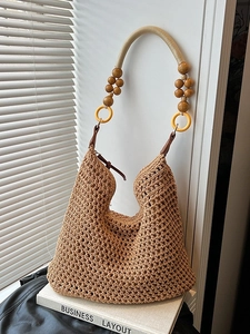 Sac seau en maille ajourée chic avec anneaux en acrylique jaune et perles en bois d'été