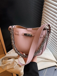 Borsa a Secchiello da Donna in Pelle PU a Grana Con Tracolla a Catena in Metallo Chiusura a Girello Elegante a Tracolla