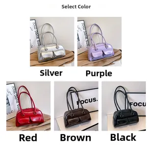 Détails comparatifs des sacs bowling vintage en argent, violet, rouge, café et noir