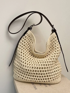 Grand sac fourre-tout tissé à la main crème avec bandoulière en cuir marron réglable