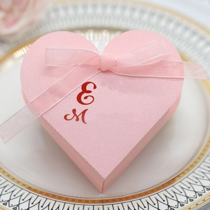 Romantic Laser Cut Hollow Heart Candy Box Ribbon Pearlescent Paper Gift Boxes Wedding Birthday Party Favors Chocolate Treats Packaging