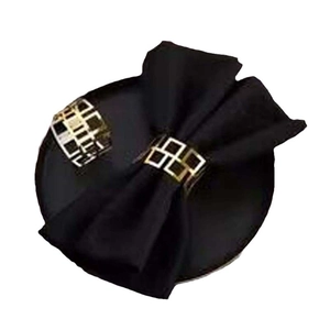Lot de ronds de serviette dorés évidés avec nœud noir pour décoration de table de mariage