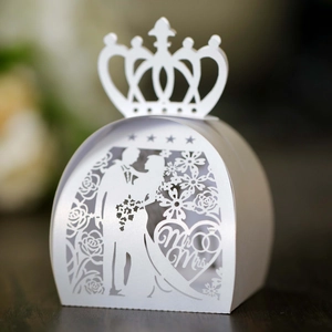 Laser Cut Wedding Candy Boxes Crown Bride And Groom Silhouette Pearlescent Paper Gift Boxes Party Favor Decor