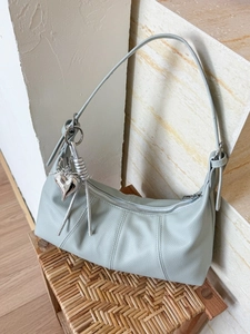 Women Pebble Grain PU Leather Hobo Bag Niche Large Capacity Crossbody Bag Underarm Shoulder Bag With Heart Butterfly Charm