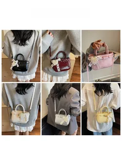 Vues détaillées de mini sacs seaux pour femmes en six couleurs avec nœud en dentelle