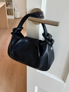 Ruched Cloud Bag Fashion Pleated Crossbody Bag For Women Trendy Knot Handle Handbag PU Leather Shoulder Bag Casual Niche Design Purse