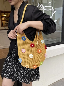 Women's Crochet Woven Shoulder Bag Bohemian Knit Tote Bag Colorful 3D Flower Pattern Casual Beach Bag Large Handbag