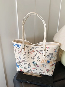 Fashionable large capacity graffiti tote bag with colorful prints for women's daily use