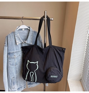 Sac fourre-tout noir pliable avec motif chat et petite pochette ronde zippée