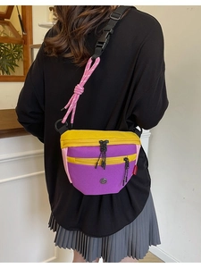 Secchiello alla moda in tela color-block con contrasto viola e giallo per donna