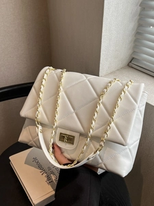 White quilted rhombic chain bag with gold hardware for elegant commute use