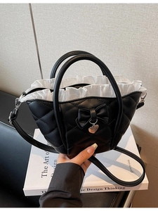 Sweet Quilted Bow Bucket Bag For Women PU Leather Ruffle Trim Heart Pendant Crossbody Bag Korean Style Handheld Small Bag