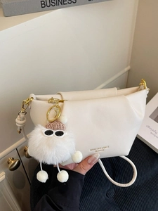 Sac à Épaule Plissé en Cuir PU pour Femmes Style Dumpling Avec Charme de Monstre en Peluche Sac à Main Chic