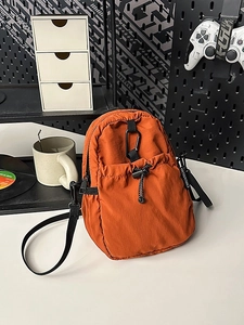 Sac bandoulière étanche en nylon orange avec poche à cordon et sangle réglable
