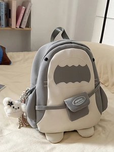 Hai-förmiger Rucksack Für Damen Student Farbblock Nylon Schultasche Mit Süßem Plüsch-Anhänger Akademie-Stil Große Kapazität Tagesrucksack