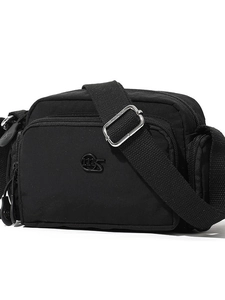 Borsa a tracolla minimalista in nylon nero con tracolla regolabile e cerniere argento