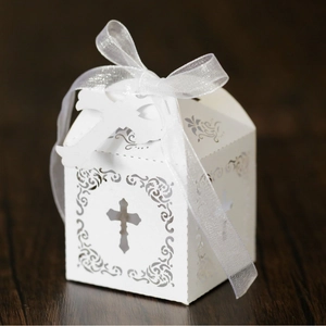 Hollow Cross Favor Boxes Laser Cut Artificial Pearl Paper Candy Gift Bags Ribbon For Wedding Baptism Christening Religious Party