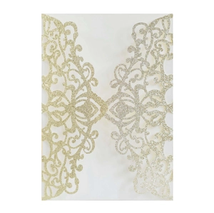 Housse d'invitation de mariage dorée pailletée avec découpe laser élégante