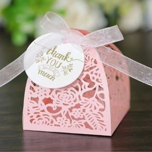 Laser Cut Hollow Rose Wedding Favor Boxes Pearl Paper Candy Box With Ribbon And Thank You Tags For Party Gift Packaging