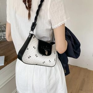 Französische Umhängetasche mit Schmetterlingsdruck und Herzanhänger für Damen