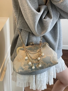 Borsa jacquard blu stile cinese con nappe di perle e tracolla a catena d'oro