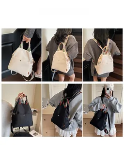 Détails du sac à dos en nylon imperméable avec bretelles colorées au motif ethnique