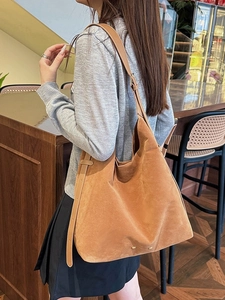 Brown vintage suede hobo tote bag for women, large capacity shoulder bag for commuting