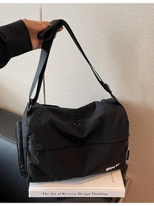 Large Capacity Casual Canvas Crossbody Bag Letter Printed Shoulder Bag For Women Outdoor Travel Lightweight Tote Bag