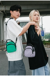 Sacs bandoulière en nylon imperméable vert et violet avec fermeture éclair double couche