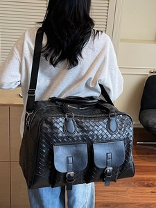 Black woven texture travel bag with large capacity for sport and fitness training