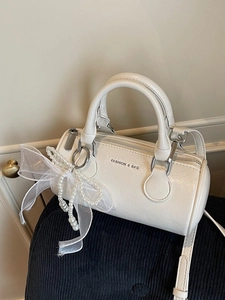 Sac à Épaule Cylindre Mode pour Femmes Cuir PU Brillant Sac Boston Avec Charme Nœud Künstliche Perle Élégant Sac Bandoulière