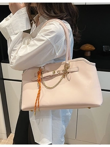 Pink large capacity faux leather tote bag with gold chain and striped rope decoration