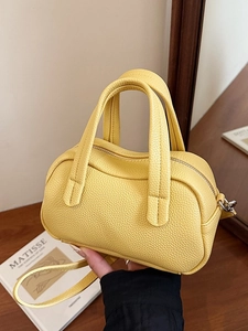 Sac à main Boston jaune vif en cuir grainé avec double poignée et bandoulière