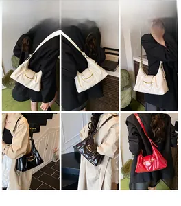 Vues détaillées du sac plissé vintage en quatre couleurs avec fermoir doré élégant