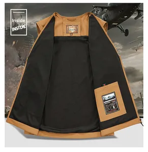 Détail de veste d'extérieur avec doublure en maille noire respirante et poche interne