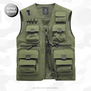 Détail du gilet de pêche vert militaire avec doublure en mesh et poches tactiques multiples