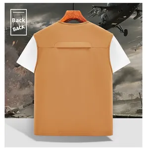 Détail de l'ouverture arrière respirante d'un gilet de pêche pour homme en séchage rapide