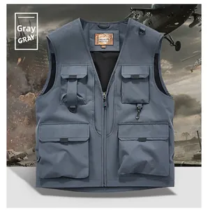 Détail du gilet de pêche gris multi-poches avec col en V et doublure en maille respirante