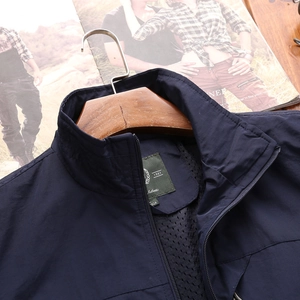 Gilet de loisirs extérieur pour homme avec col montant et doublure en mesh respirant