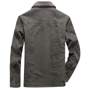 Veste d'hiver pour homme en toile vert foncé avec col en fourrure et écusson au dos