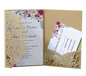 Invitations de mariage découpées au laser avec pochette florale et cartes RSVP