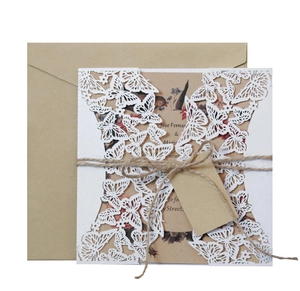 Faire-part mariage papillon découpé au laser avec papier kraft et ficelle de chanvre