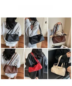 Collezione borse a spalla in pelle martellata nera, marrone, rossa e bianco crema