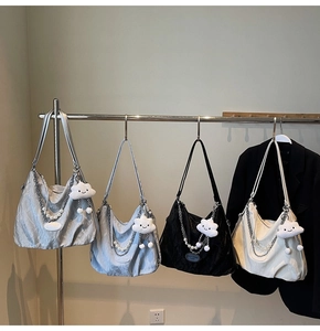 Hobo tote bags in four colors featuring metallic chain and cute cloud pendant