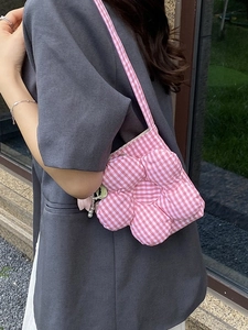 Chic pink checkered flower-shaped crossbody bag for women with pearl bow charms