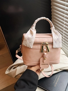Sac à Main Boîte en Cuir PU pour Femme Élégante Poignée Enrubannée de Soie Double Fermeture Éclair Dorée Sac Bandoulière Vanity