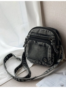 Petit Sac Bandoulière en Denim Délavé Rétro pour Femmes Sac Caméra Carré Avec Bandoulière Réglable Sac à Épaule Mode pour Téléphone