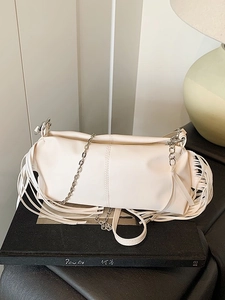 Fashion Women PU Leather Fringe Baguette Bag Trendy Tassel Chain Strap Shoulder Crossbody Bag Minimalist Evening Party Purse